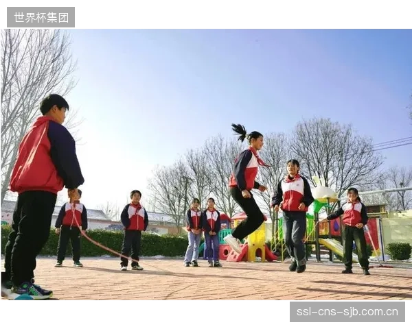 当所有运动都需要通过屏幕启动和记录时,青少年在无设备场景下自发组织体育活动的能力和意愿正在下降 当所有运动都需要通过屏幕启动和记录时,青少年在无设备场景下自发组织体育活动的能力和意愿正在下降